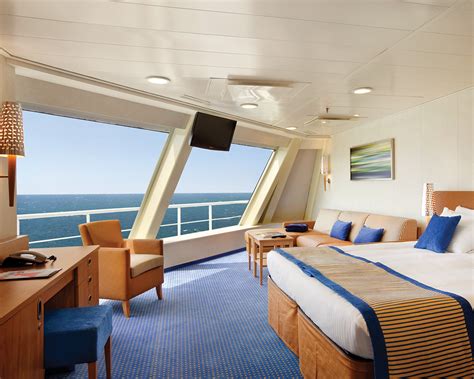 Where Do You Feel the Most Motion on a Cruise Ship? And Why Does the Ocean Sometimes Feel Like a Giant Trampoline?